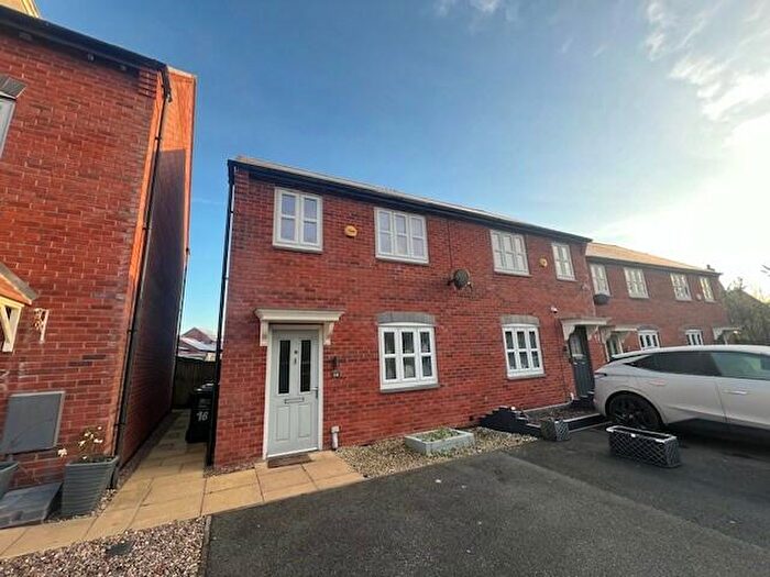 3 Bedroom Town House To Rent In Lewisham Drive, Church Gresley, DE11