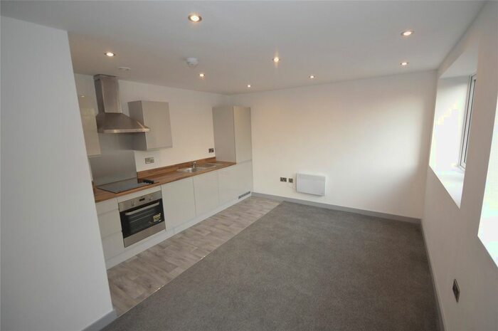 1 Bedroom Flat To Rent In Churchside Apartments, Wolverhampton, WV2