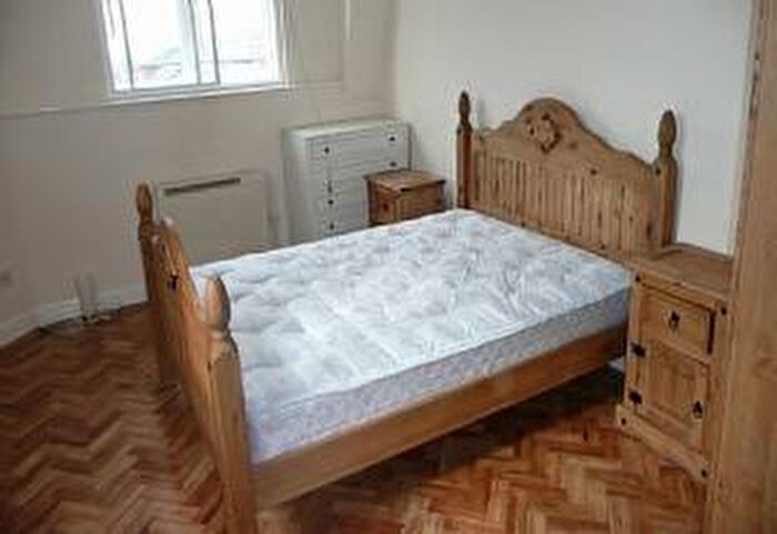 2 Bedroom Apartment To Rent In Oxford Place, Oxford Road, City Centre, Manchester, M1