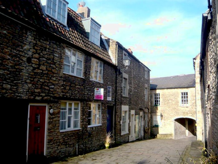 2 Bedroom Character Property To Rent In Sheppards Barton, Frome, Somerset, BA11