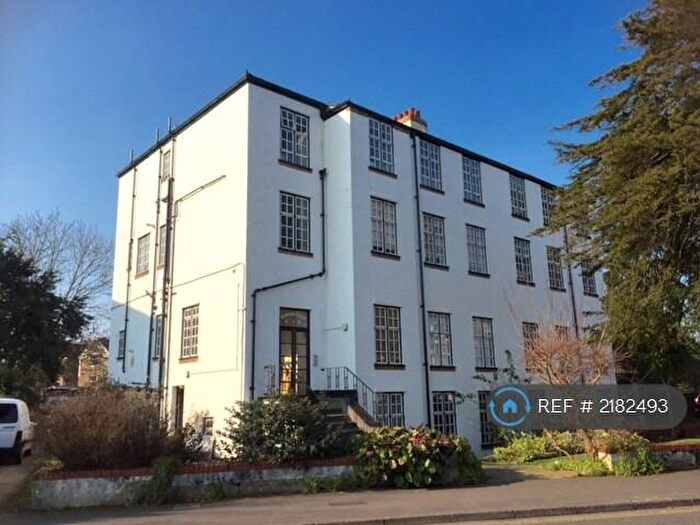 2 Bedroom Flat To Rent In Berrylands Road, Surbiton, KT5