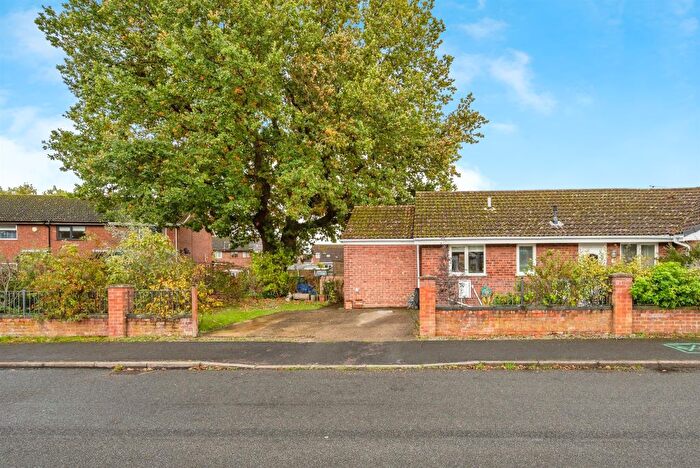3 Bedroom Semi-Detached Bungalow For Sale In Hadfield Road, North Walsham, NR28