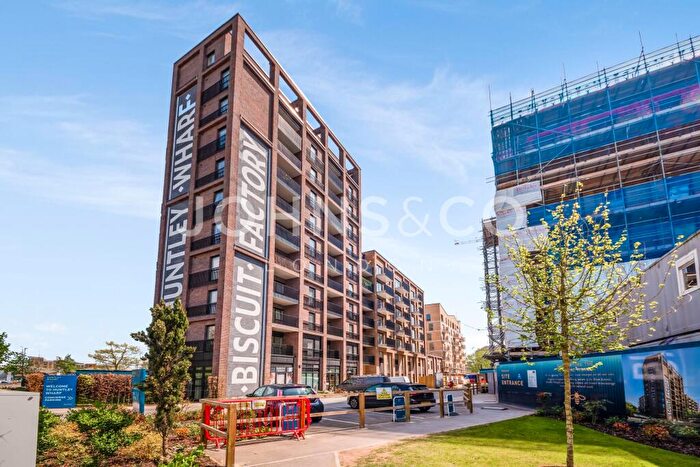 1 Bedroom Apartment To Rent In Huntley Wharf, Reading, London, RG1