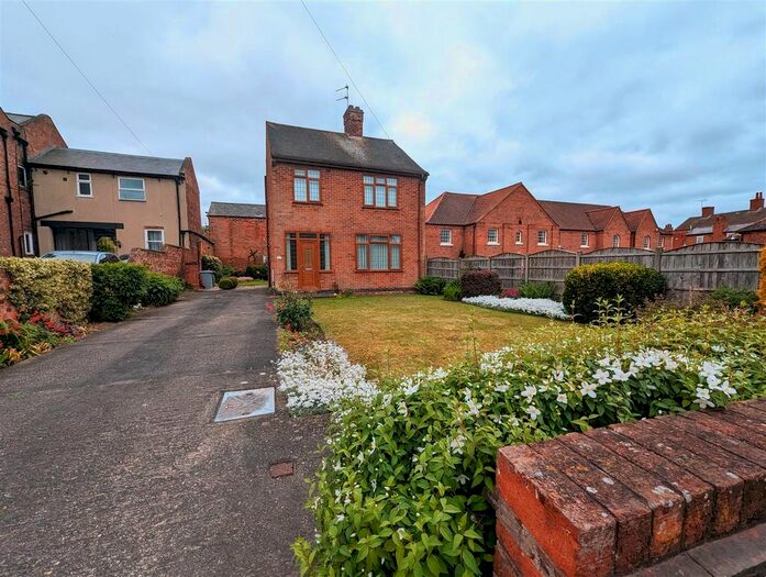 3 Bedroom Detached House For Sale In Pelham Street, Newark, NG24