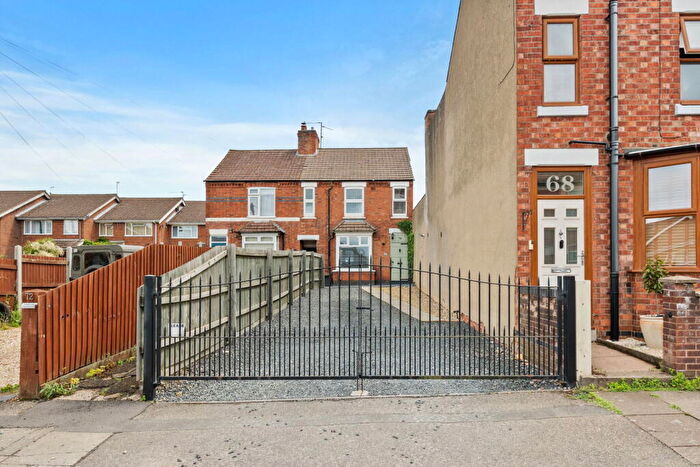 3 Bedroom Semi-Detached House For Sale In Lawson Street, Kettering, NN16