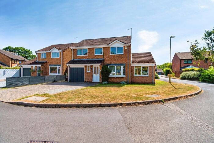 4 Bedroom Detached House For Sale In Dorland Gardens, Southampton, Hampshire, SO40