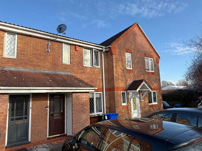 2 Bedroom Town House For Sale In Ratcliffe Avenue, Branston, Burton-On-Trent, DE14