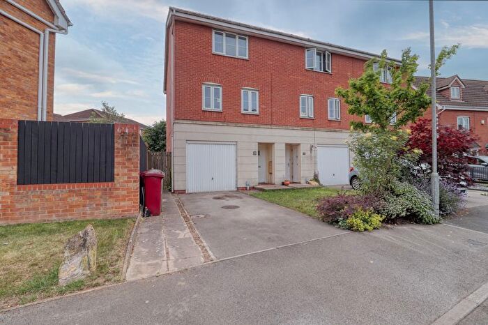 4 Bedroom Terraced House To Rent In Kingfisher Way, Scunthorpe, DN16