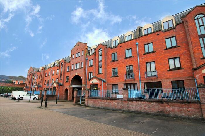 2 Bedroom Flat To Rent In Greys Court, Sidmouth Street, Reading, Berkshire, RG1