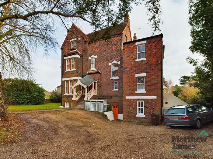 1 Bedroom Flat To Rent In Victoria Road, Colchester, CO3