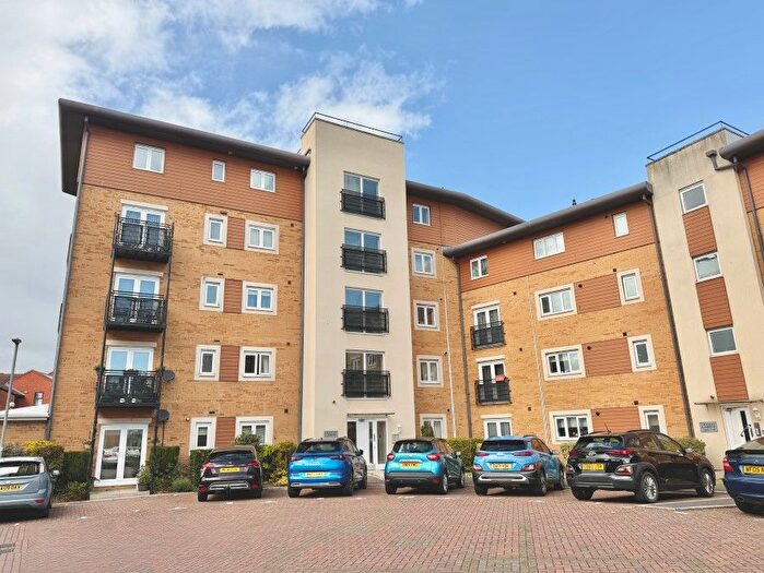 2 Bedroom Flat For Sale In Apartment, Manley Gardens, Bridgwater, TA6