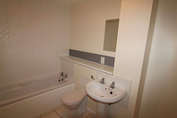 2 Bedroom Apartment To Rent In Aspect, Leeds, LS2