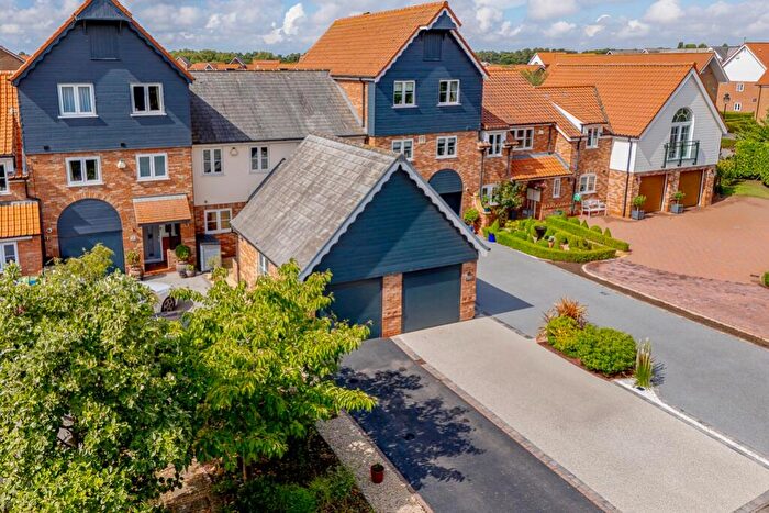 2 Bedroom Terraced House For Sale In Park Lane, Burton Waters, LN1