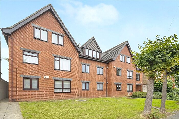 1 Bedroom Flat For Sale In Manor Road, Leyton, London, E10