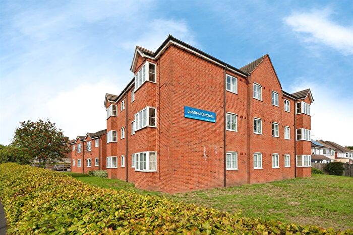 2 Bedroom Flat For Sale In Jonfield Gardens, Birmingham, B43
