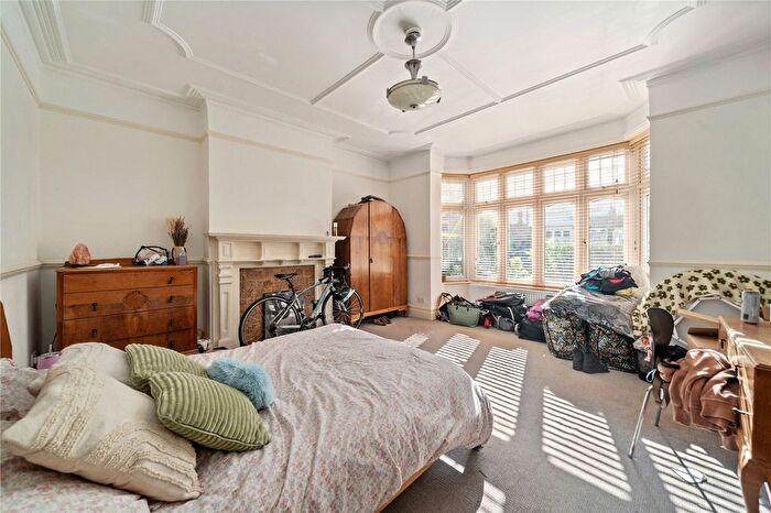 6 Bedroom Detached House To Rent In Chillerton Road, London, SW17