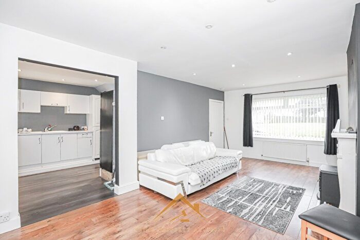 3 Bedroom Terraced House For Sale In Gowanlea Drive, Slamannan, Falkirk, FK1