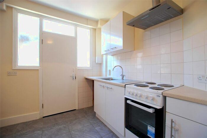 1 Bedroom Flat To Rent In Thrale Road, London, SW16