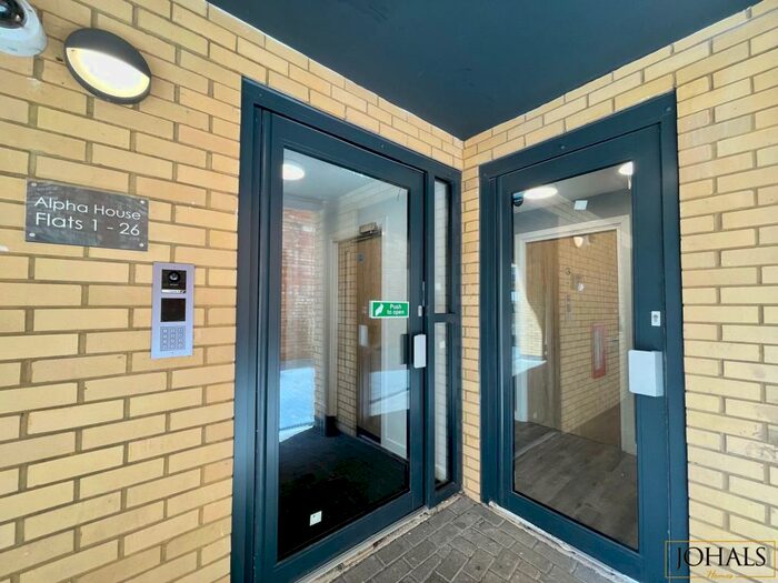 1 Bedroom Flat To Rent In Deacon Street, Leicester, LE2