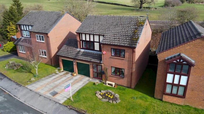 4 Bedroom Detached House For Sale In Wellfield Grove, Penistone, Sheffield, S36