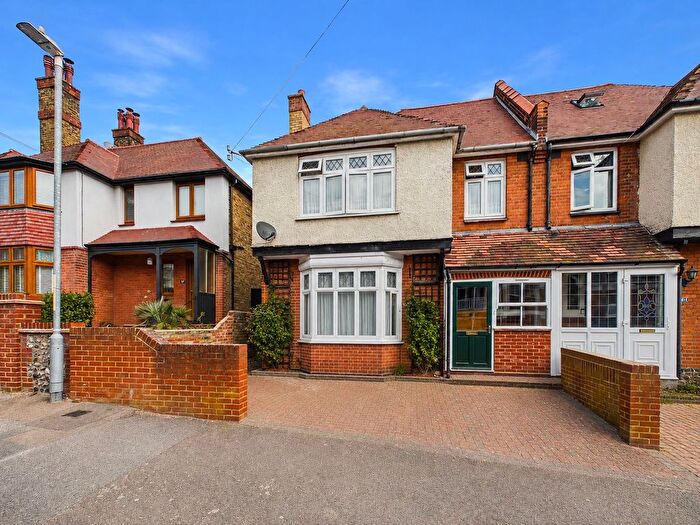 5 Bedroom Semi-detached House For Sale In Pierremont Avenue, Broadstairs, CT10