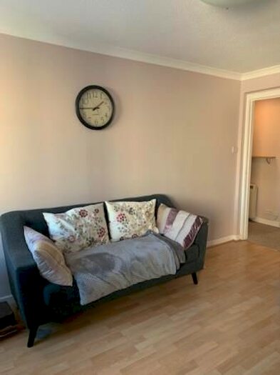 2 Bedroom Flat To Rent In West Newington Place, Newington, Edinburgh, EH9