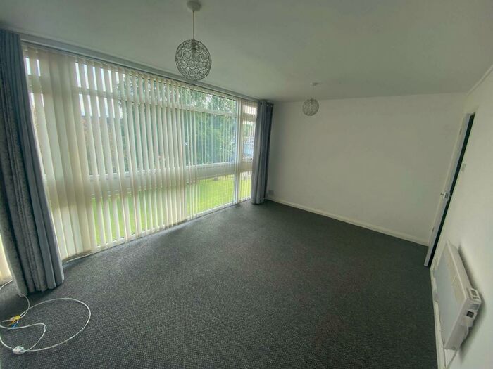 1 Bedroom Flat To Rent In Hornby Court, Bromborough, CH62