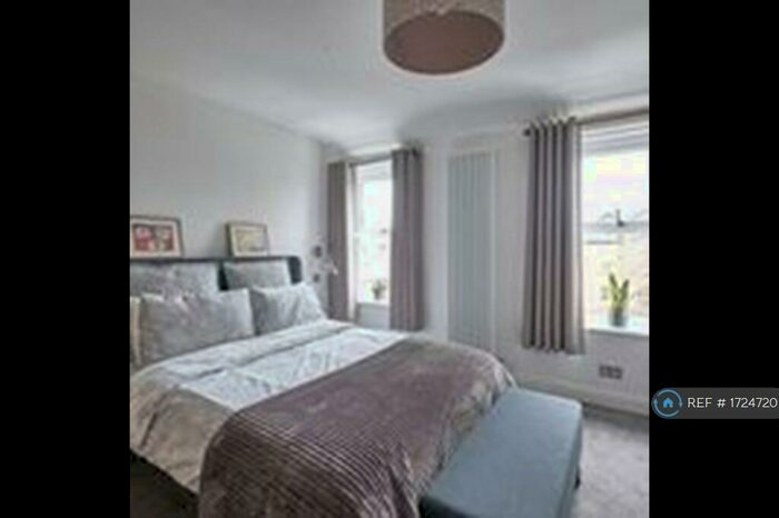 4 Bedroom Terraced House To Rent In Harlow Terrace, Harrogate, HG2