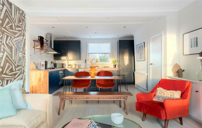 3 Bedroom Apartment To Rent In Benthal Road, Clapton, London, N16