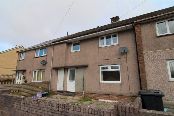 3 Bedroom Terraced House To Rent In Heol Helig, Brynmawr, Ebbw Vale, NP23