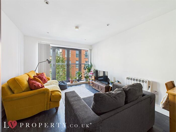 2 Bedroom Apartment To Rent In Carver Street, Birmingham, West Midlands, B1