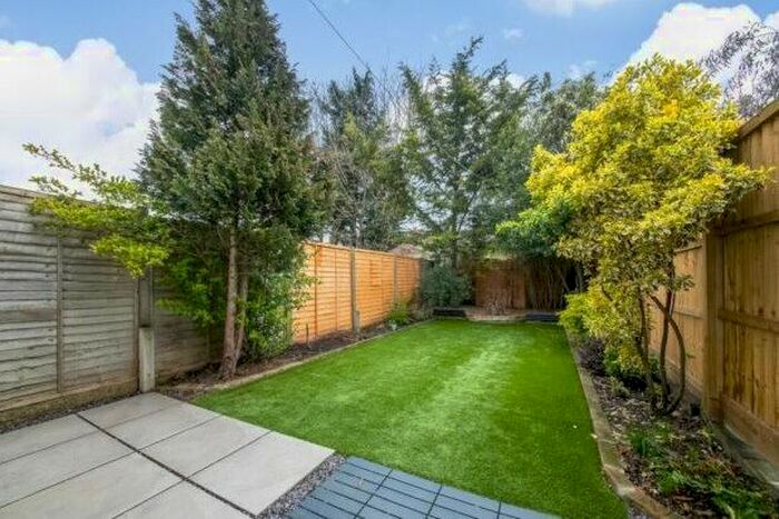 3 Bedroom Property To Rent In Watlington Grove, London, SE26