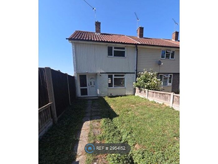 3 Bedroom End Of Terrace House To Rent In Tangham Walk, Basildon, SS14