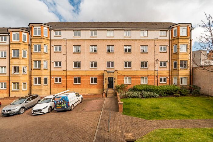 2 Bedroom Flat For Sale In / Easter Dalry Rigg, Edinburgh, EH11