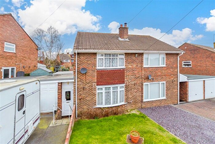 3 Bedroom Semi Detached House For Sale In Cherry Waye, Eythorne, Dover, Kent, CT15