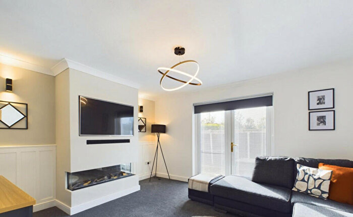 3 Bedroom End Of Terrace House For Sale In Naomi Close, Blacon, Chester, CH1