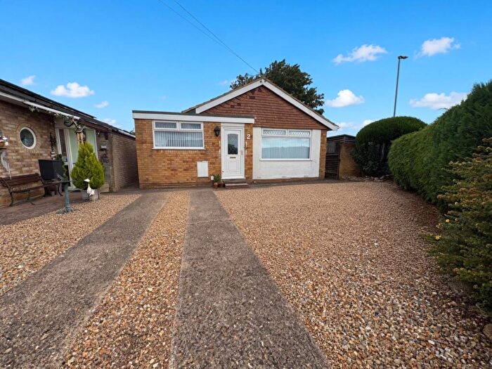3 Bedroom Bungalow For Sale In Mallory Walk, Northampton, NN3