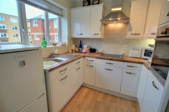 1 Bedroom Retirement Property To Rent In Chadwick Lodge, Southampton, SO15
