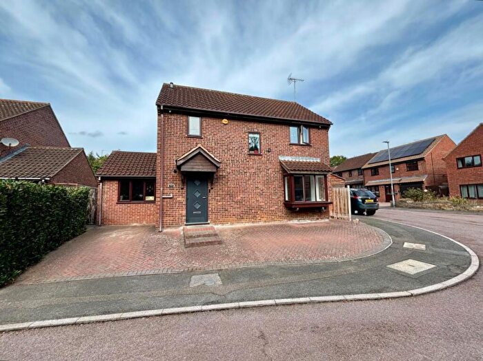3 Bedroom Detached House For Sale In Penn Gardens, East Hunsbury, Northampton, NN4