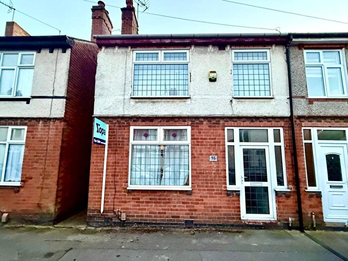 3 Bedroom Semi-Detached House For Sale In North Street, Sutton-in-ashfield, NG17