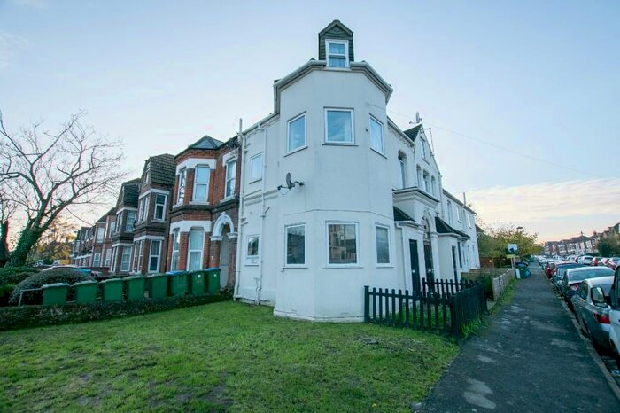 Studio To Rent In Alma Road, Southampton, Hampshire, SO14