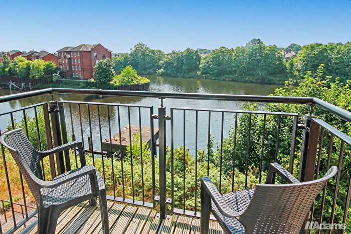 2 Bedroom Flat To Rent In Lulworth Place, Warrington, WA4