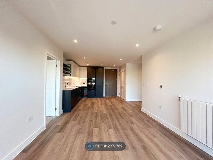 2 Bedroom Flat To Rent In Townsend Road, London, SE3