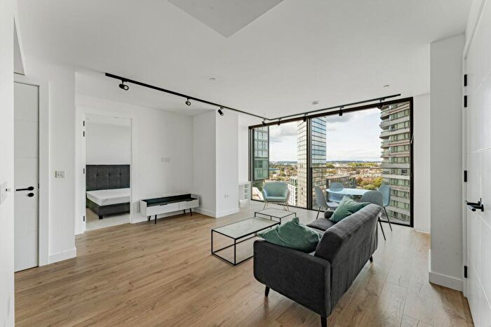 1 Bedroom Apartment For Sale In Bollinder Place, London, EC1V