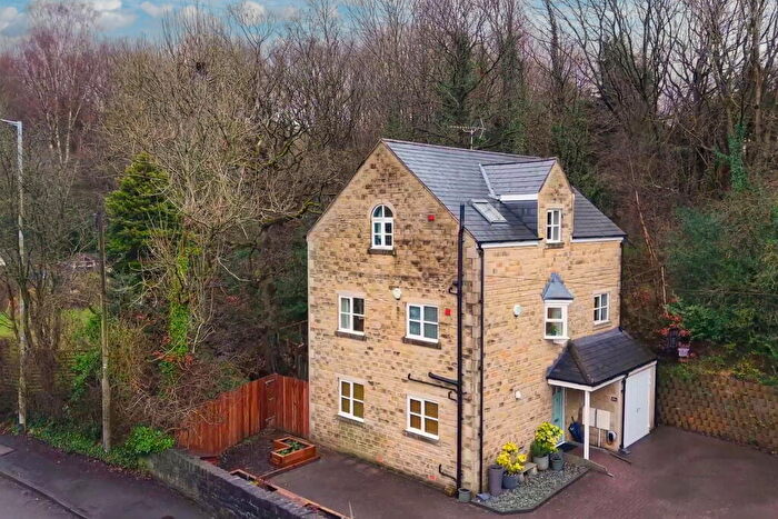 3 Bedroom Detached House For Sale In Lower Fold, Marple Bridge, Stockport, SK6