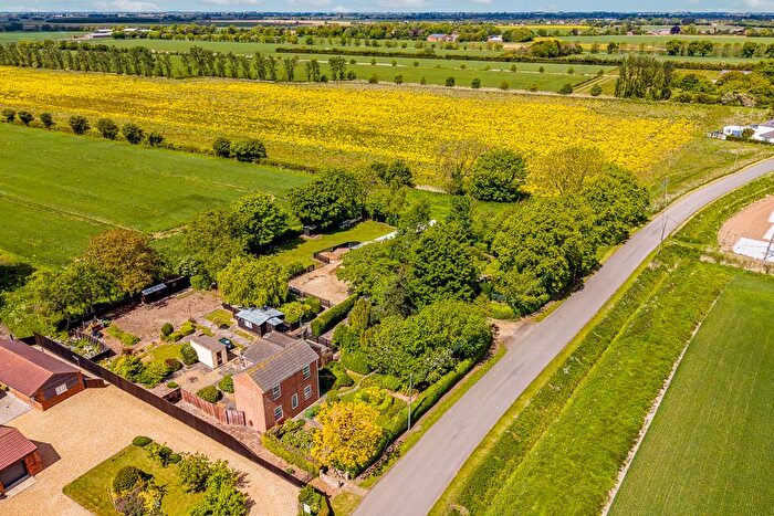 3 Bedroom Detached House For Sale In Tydd Low Road, Long Sutton, PE12
