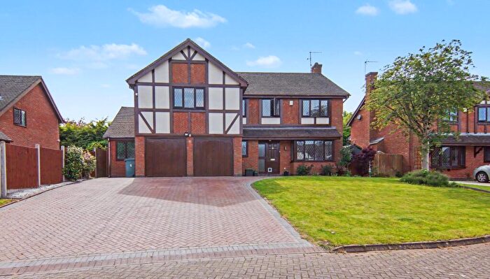 5 Bedroom Detached House For Sale In Poppyfield Court, Coventry, CV4