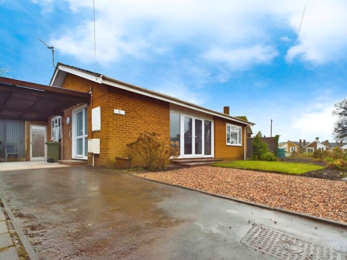 2 Bedroom Detached Bungalow To Rent In Three Elms Road, Hereford, HR4