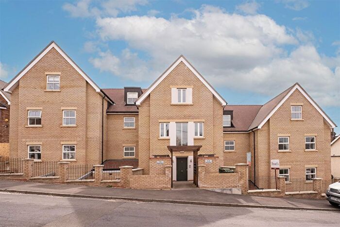 1 Bedroom Flat To Rent In Bloomfield Road, Harpenden, AL5