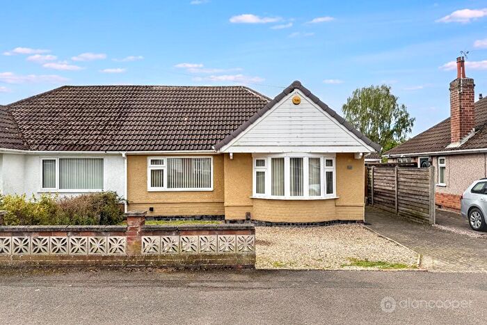 2 Bedroom Semi-Detached Bungalow For Sale In Cleveland Road, Bulkington, CV12